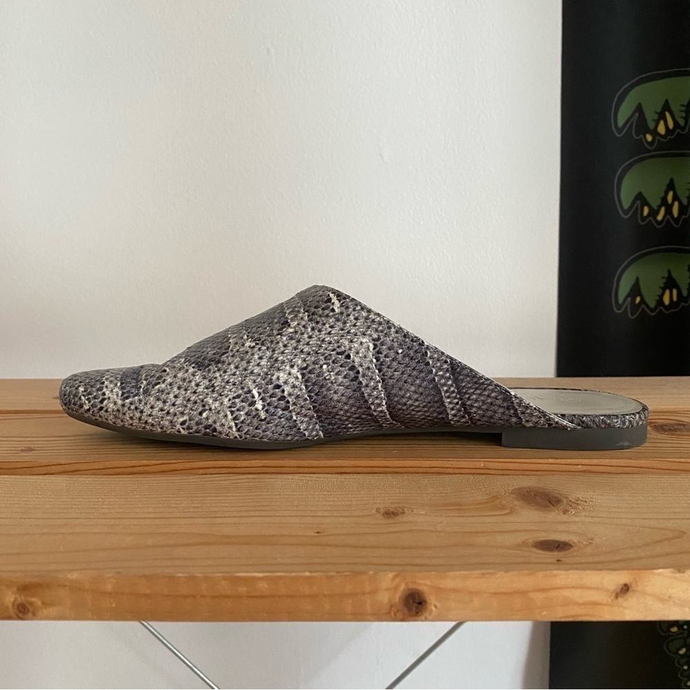 Vince Gray Snake-Embossed Leather Gena Asymmetrical Flat Mule Shoes 8 - Picture 6 of 15